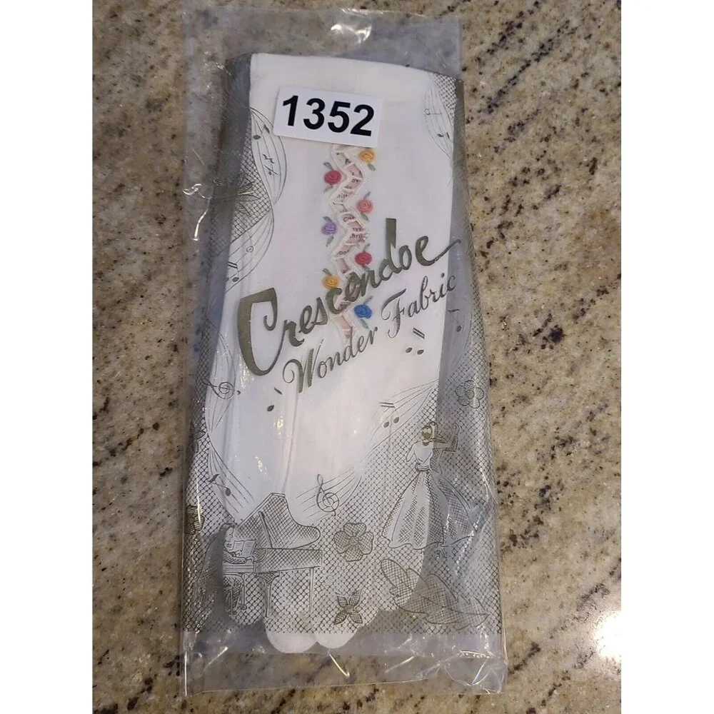 New! Women's Size XS-S 6 White Colorful Flower Cutout 8